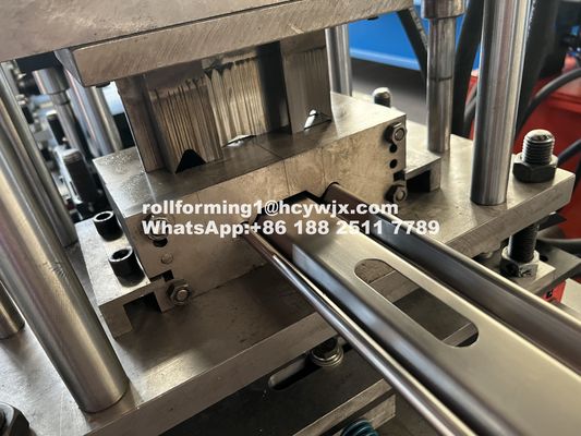 गुणवत्ता  Customizable Shutter Door Roll Forming Machine For Your Unique Manufacturing Needs कारखाना