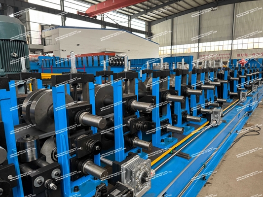CZU M4Z/M4C Purlins रोल बनाने की मशीन एक क्लिक प्रोफाइल आकार बदलना