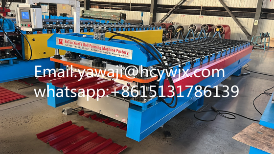 टिकाऊ रोलर्स के साथ 380v 50Hz 3 चरण Ibr एल्यूमीनियम स्टील छत रोल बनाने की मशीन