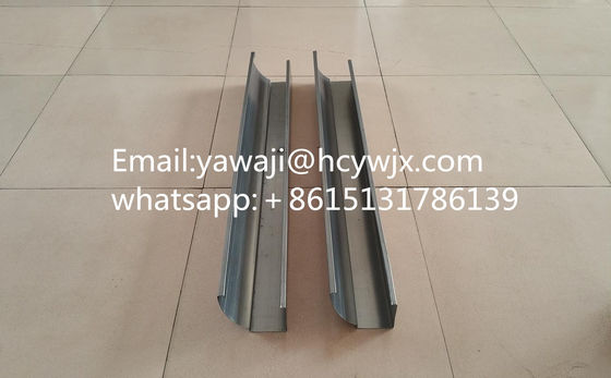 स्वचालित रूप से स्टील प्लेट जस्ती धातु छत बारिश गटर रोल बनाने की मशीन