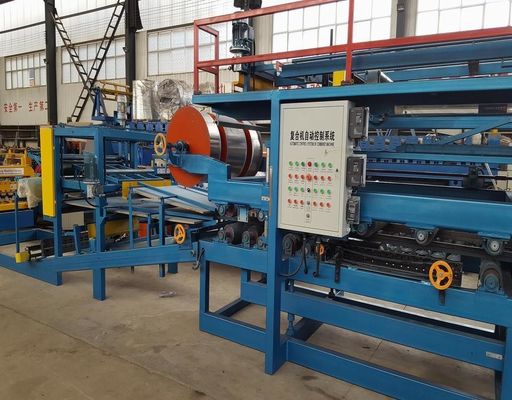 स्वचालित ईपीएस सैंडविच पैनल रोल बनाने की मशीन 0.3-0.6 मिमी शीट मोटाई