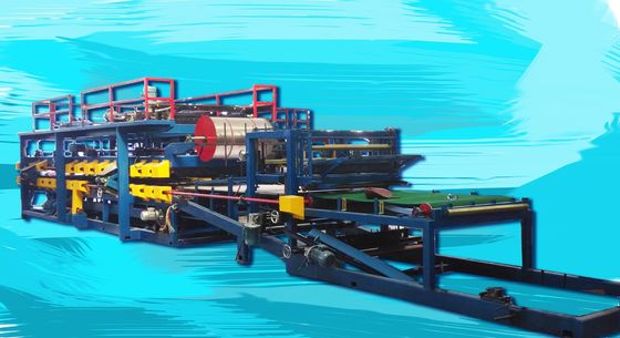 फोम रूफिंग सैंडविच पैनल उत्पादन लाइन 32 किलोवाट मोटर 45000 * 2500 * 2500 मिमी