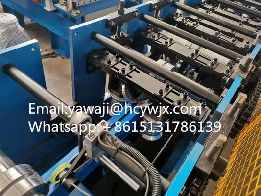 छत गटर डाउनस्पूट कोहनी मशीन बारिश इस्पात डाउनस्पूट रोल बनाने की मशीन कोहनी के साथ