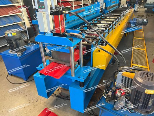 सीई, पीएलसी नियंत्रण के साथ उच्च कुशल दीवार पैनल रोल बनाने की मशीन