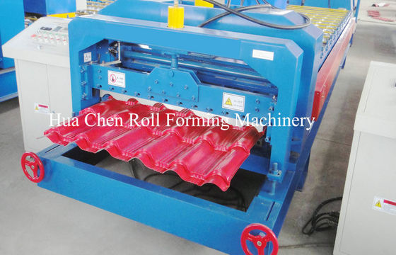 कस्टम छत पैनल चमकता हुआ टाइल रोल बनाने की मशीन / धातु शीट बनाने की मशीन