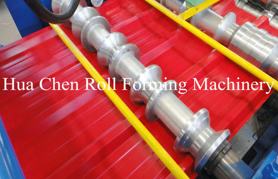 हाइड्रोलिक काटने 17 स्टेशनों छत रोल बनाने की मशीन उच्च ग्रेड 45 # स्टील