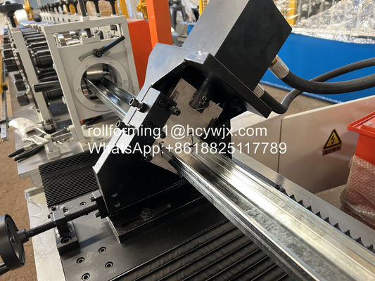 पंचिंग के साथ उच्च क्षमता 0.3 मिमी स्टड और ट्रैक रोल बनाने की मशीन