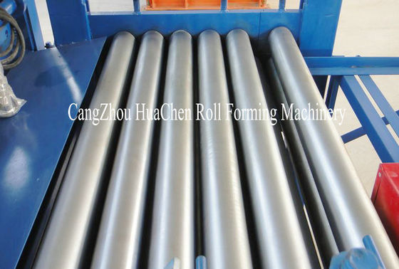 कट करने के लिए लंबाई शीट धातु काटने की मशीन रंग लेपित 3 पंक्तियों रोलर्स